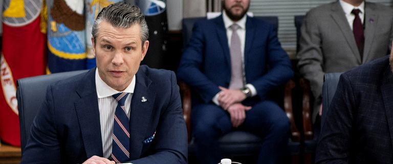 Potężne polityczne zamieszanie wokół Hegsetha. Biały Dom stanowczo zaprzecza