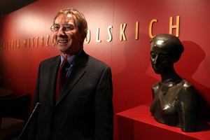Krzysztof Musiał, kolekcjoner, dał w depozyt 125 dzieł Muzeum Miasta Łodzi. Obo rzeźba Xawerego Dunikowskiego 'Ewa'