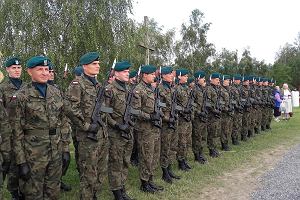 Częstochowa, Przeprośna Górka. Uczestnicy 25. pielgrzymki wojskowej i pielgrzymki innych służb mundurowych