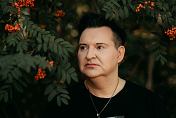 Pisarz Michał Witkowski.