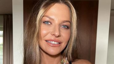 W takich sandaach Anna Lewandowska brylowaa w Dubaju. To one bd letnim hitem