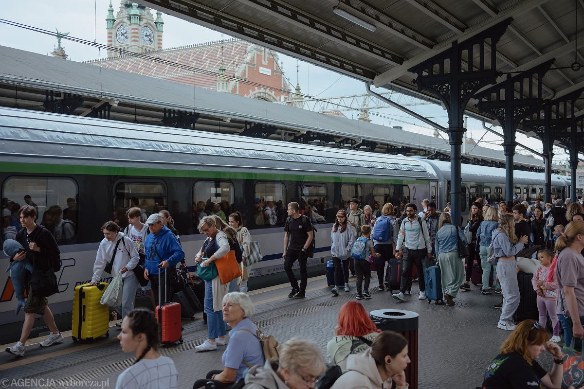 Nowy rozkład jazdy PKP. Rekordowo szybkie połączenie między Warszawą i ...