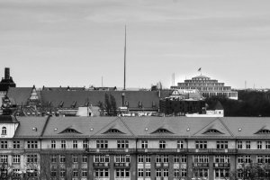 Ujęcia z najwyższych pięter powstającego OVO Wrocław pokazują stolicę Dolnego Śląska z nieznanej dotąd, niezwykle barwnej strony. To nowe spojrzenie wrocławskich fotografików, pasjonatów miasta i jego architektury.