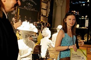 Karolina Kucharska jest stutysięczną osobą, która odwiedziła nowe Muzeum Śląskie